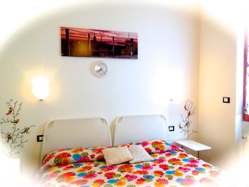 Top Suit Centro - Guest House Brugherio Ruang foto